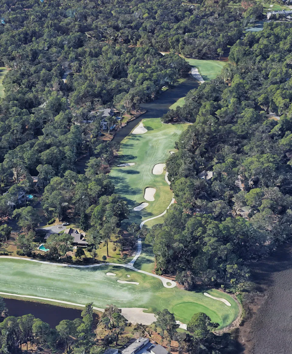 Aerial 3D view of hole 10, looking down the hole from behind the Blue tee